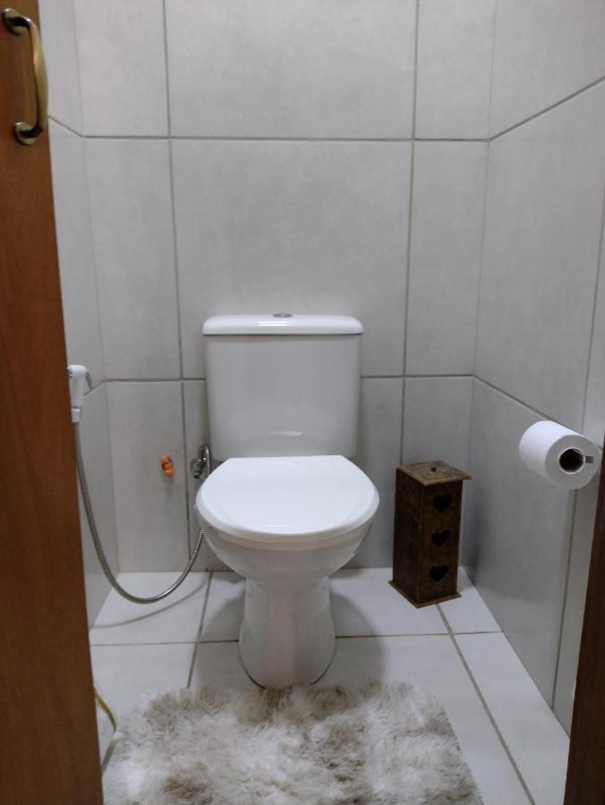 Casa Inteira, Grande Suite, Dois Chuveiros, Sala ,Cozinha E Garagem Privativa Total Conforto, Melhor Que Hotel! 博图卡图 外观 照片