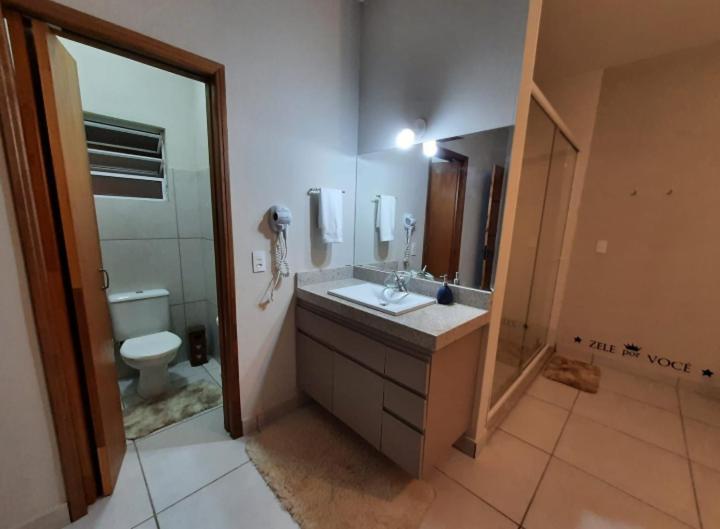Casa Inteira, Grande Suite, Dois Chuveiros, Sala ,Cozinha E Garagem Privativa Total Conforto, Melhor Que Hotel! 博图卡图 外观 照片